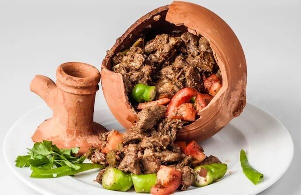 Thịt nướng niêu đất Testi Kebab
